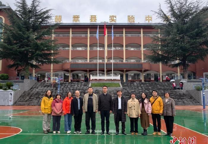 【山海携手育栋梁——贵州赫章县实验中学蝶变背后的“番禺力量”】聚焦贵州 时下，贵