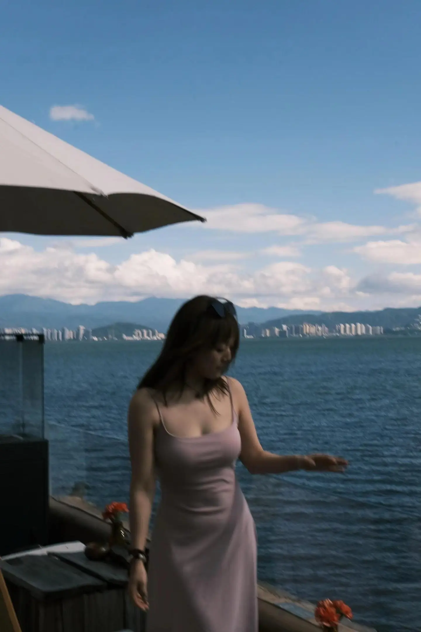 感情里最舒服的状态，莫过于相处不累，才是最好的关系.