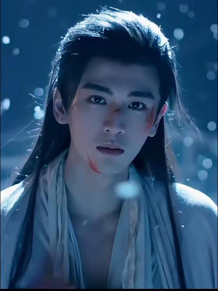 在追《逐玉》古偶，追到了21集，觉得还看不够，快点更新吧！[捂脸]我又爱上了张凌