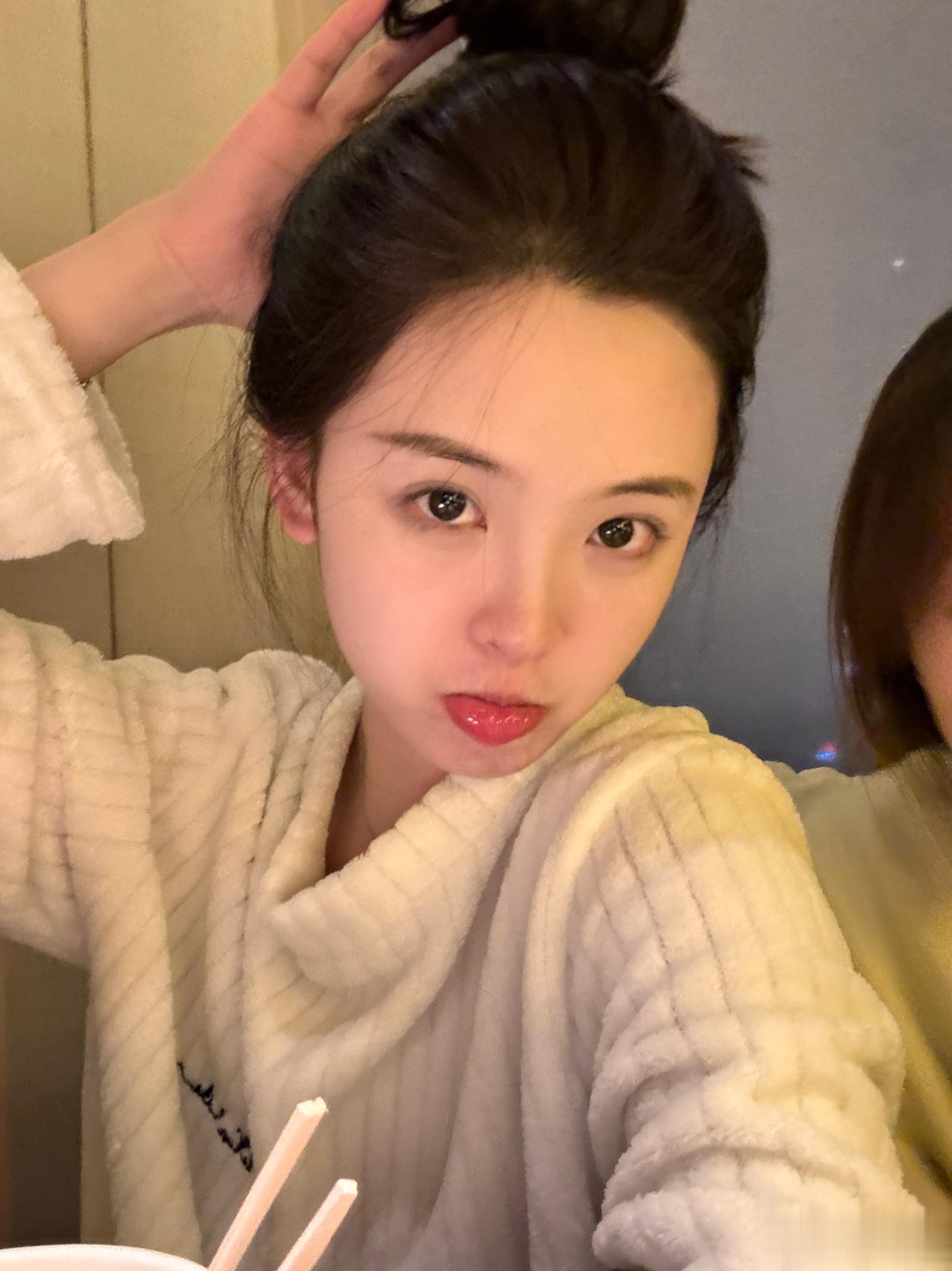 回酒店吃泡面好幸福呜呜🥹 ​​​