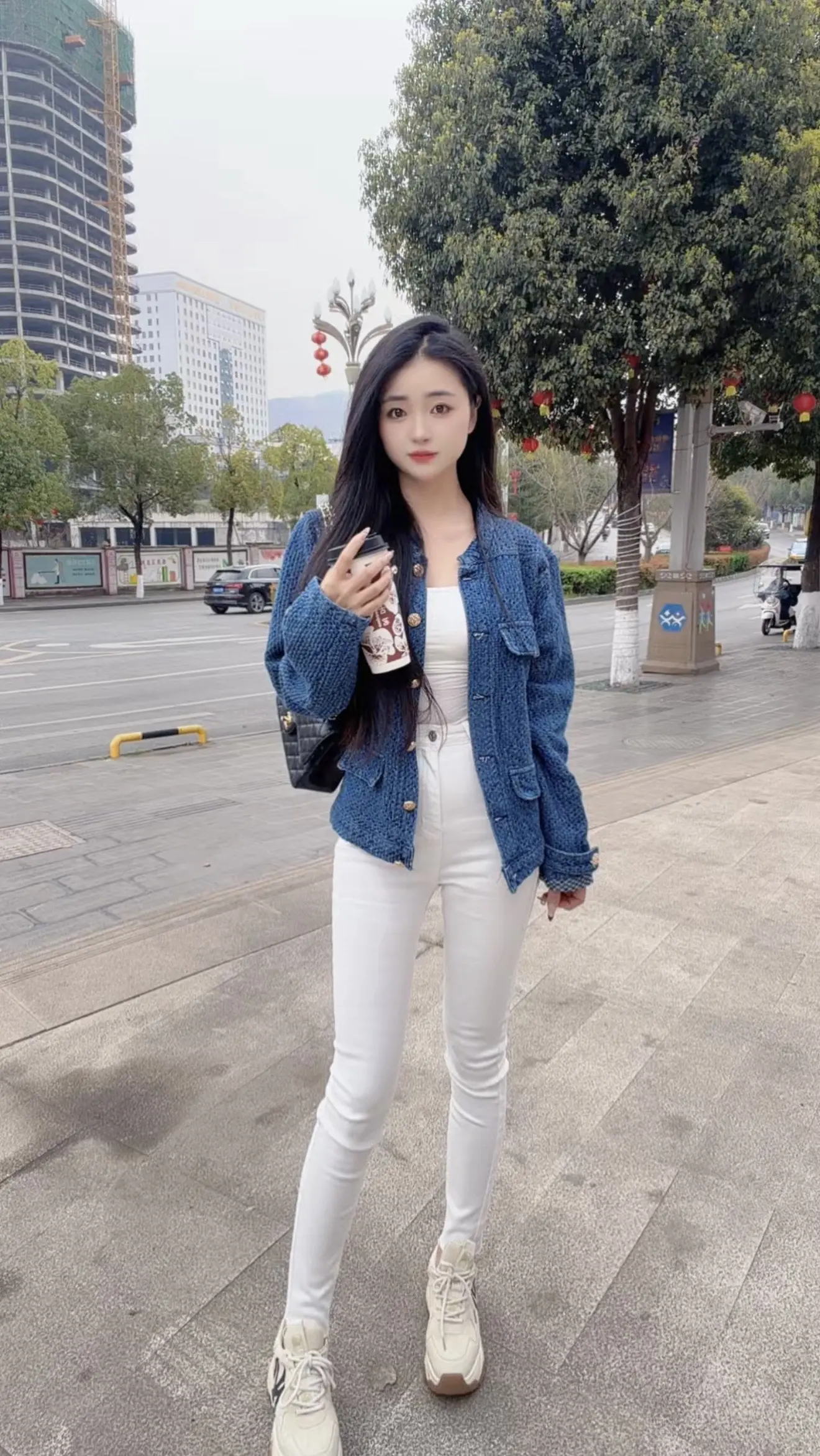 奶茶一杯快乐加倍