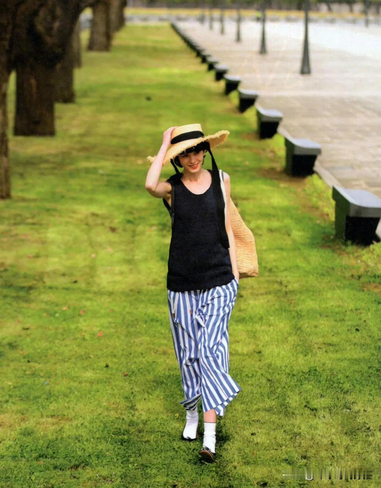 《𝐂𝐥𝐮𝐞𝐥》𝟐𝟎𝟐𝟒.𝟔月号，夏季特集～ ​​​	📗
 