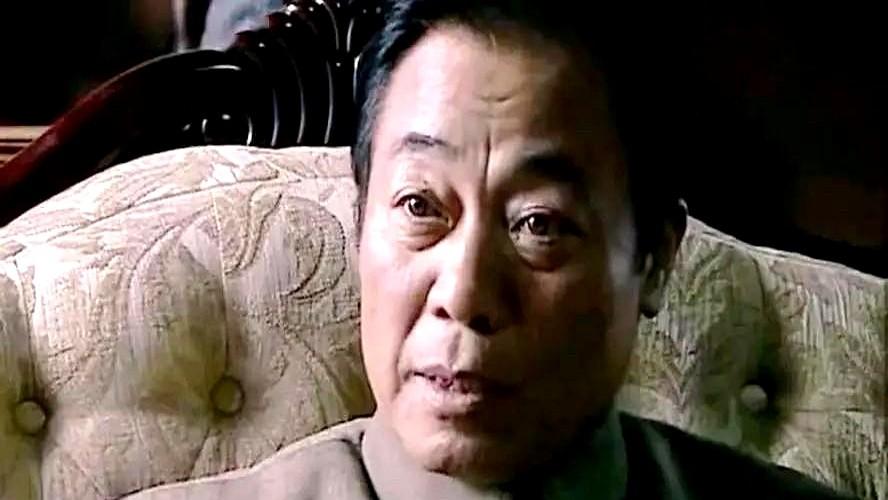 吴敬中为何千里迢迢把余则成调到天津任职？

吴敬中调余则成不是培养，是平衡天津站