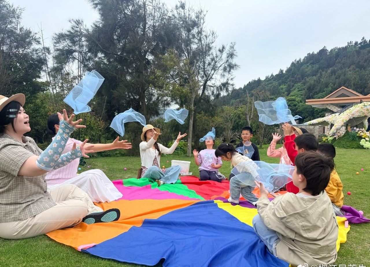 从园内到园外，从城区到乡村，再到美丽的大陈岛，椒江“小时托”不断延伸服务触角，织