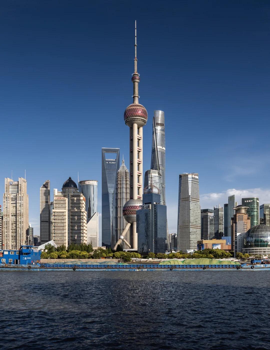 像发达国家的空气质量
这几天的上海
连续的水晶天
让上海人觉得不太真实
.
城市