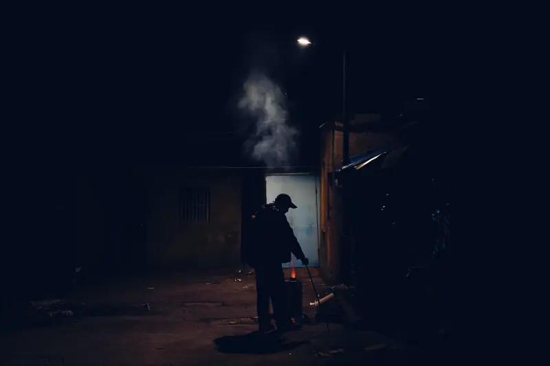 打伤妈妈是否进派出所得分情况。如果妈妈受伤较轻，报警后，打人者可能面临行政处罚，