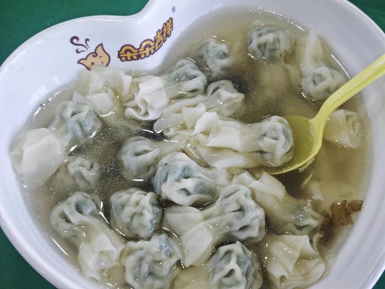 每次走青兰高速，不管是从济南到青岛还是青岛到济南，一般都会到沂源服务区休息。沂源