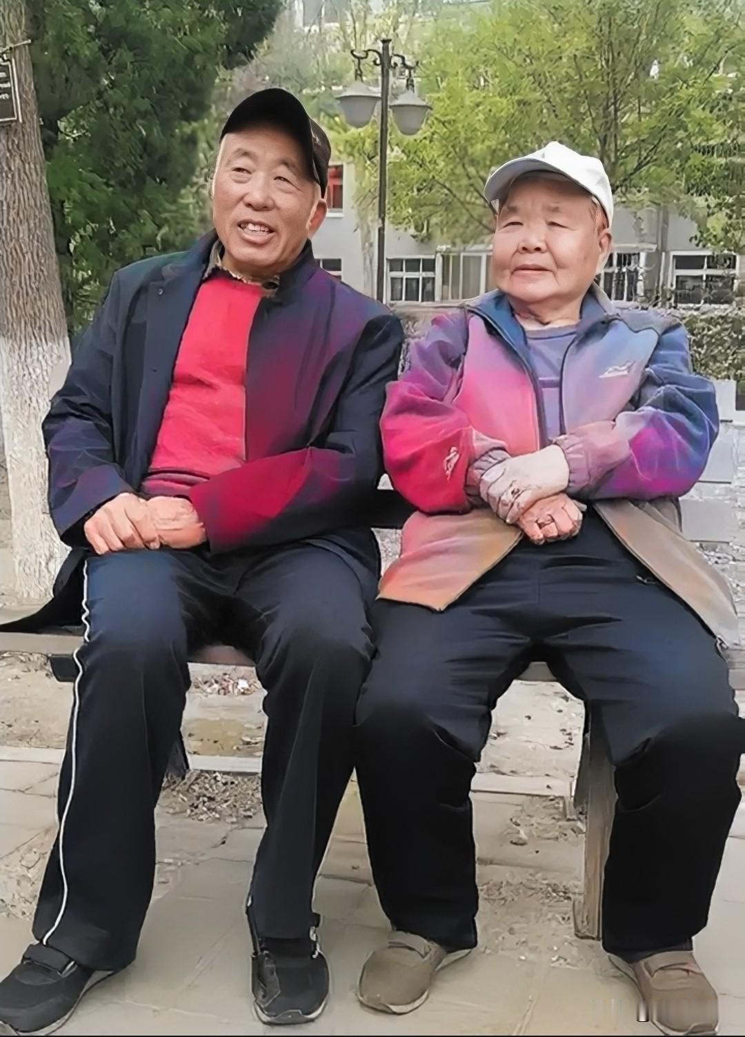 和老朋友们说几句心里话
昨天看到一个朋友的帖子，说女儿一家被她们家照顾了好多年（