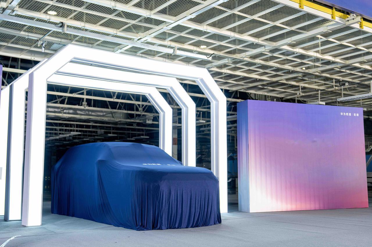 以前选华为车，看“界”就够了；2026年，还得看看“境”！境系列旗舰奕境带着首款