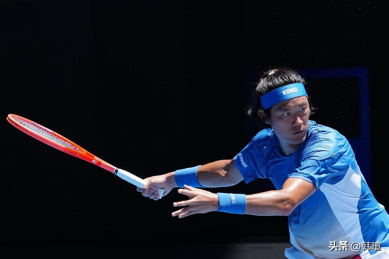 今晚23点，张之臻将在迈阿密大师赛男单首轮迎战37岁的法国老将马纳里诺，张之臻也