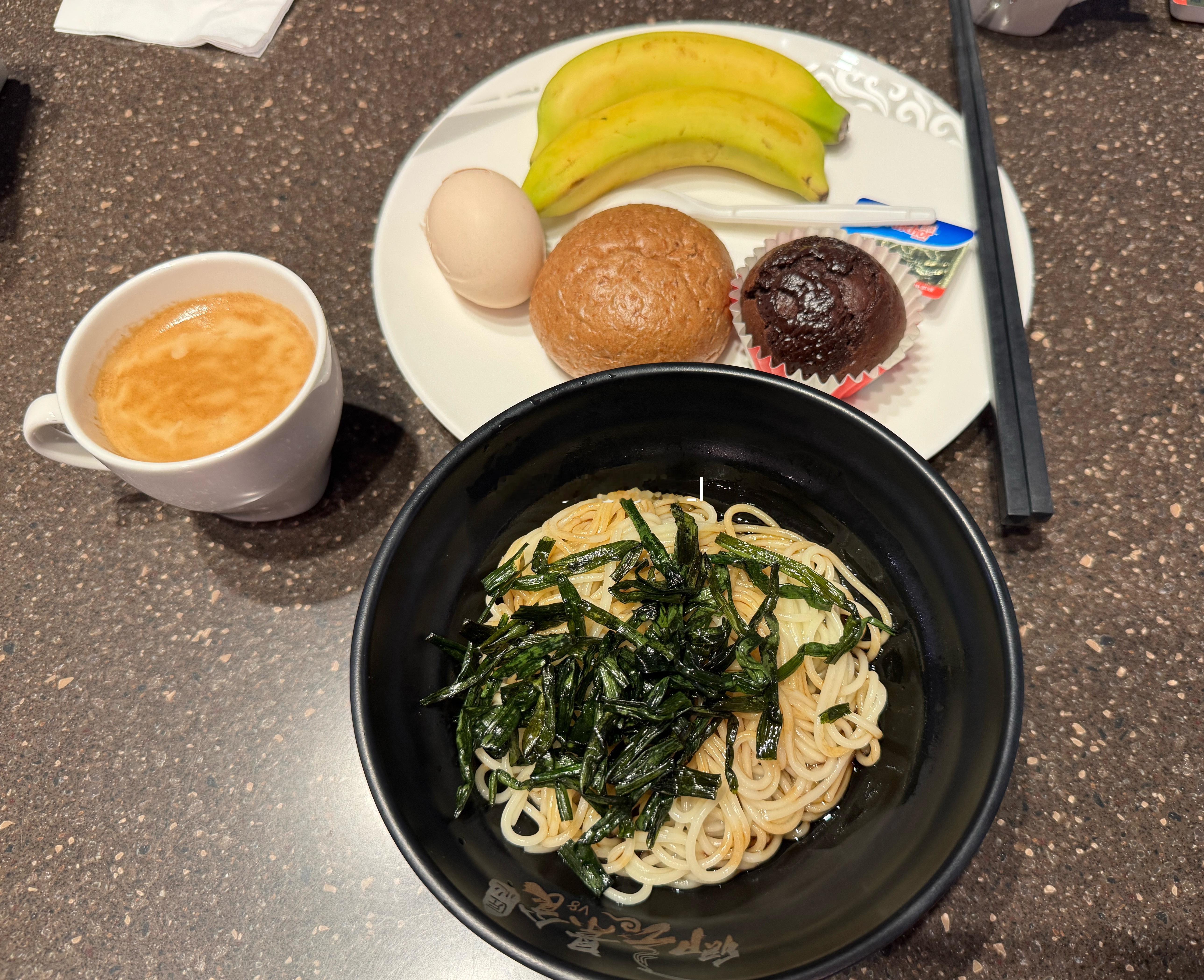 早吃口早餐，回北京过周末啦 