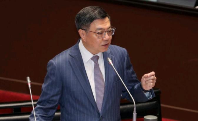 郑丽文获邀访问中国大陆，卓荣泰出来表态了！3月31日，卓荣泰放话声称，台湾国人不