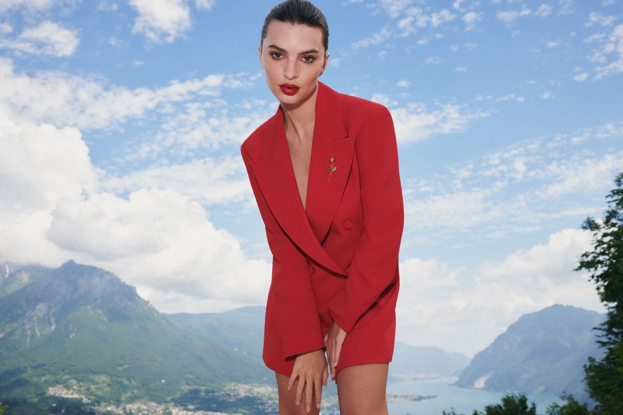 超模Emily Ratajkowski 演绎Marella胶囊系列 2025年2