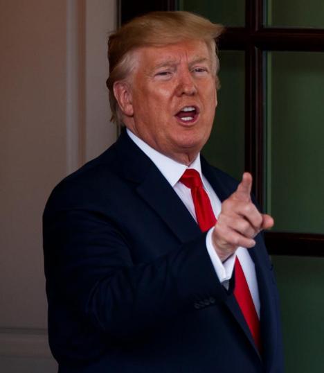 特朗普用落在加拉加斯的导弹，向所有拉美国家下了新规矩，要么站队，要么被消灭。这根