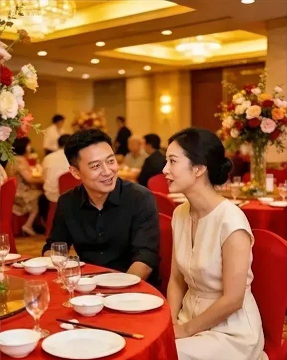 成年人最狠的人际关系真相：长久的感情，靠包容撑不住，靠“互相占便宜”才长久
 