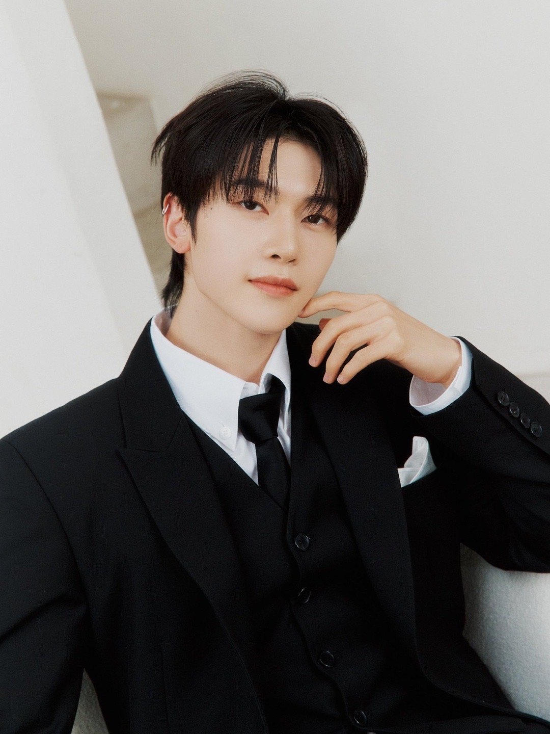 ZB1石马修x朴乾旭与WAKEONE正式签约 朴乾煜石马修签约wakeone 朴