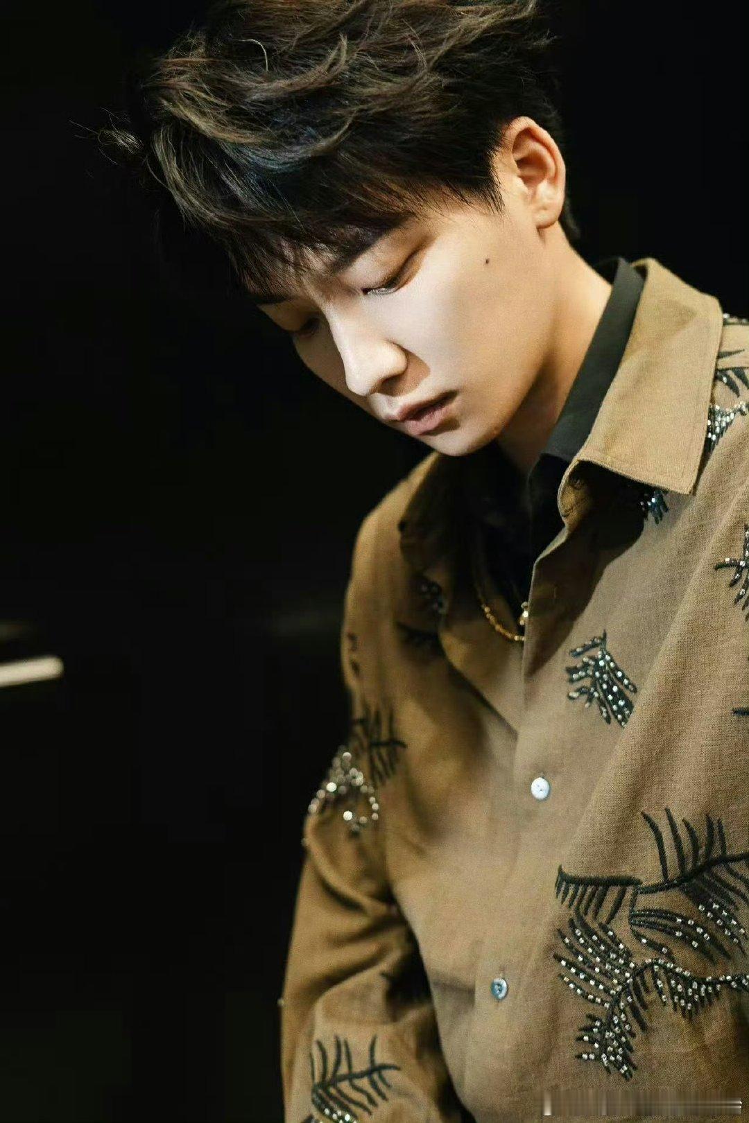 吴泽林有机会给大家整个美声唱跳 是谁的舞台把主持人都“卷”到了？吴泽林现场看完直