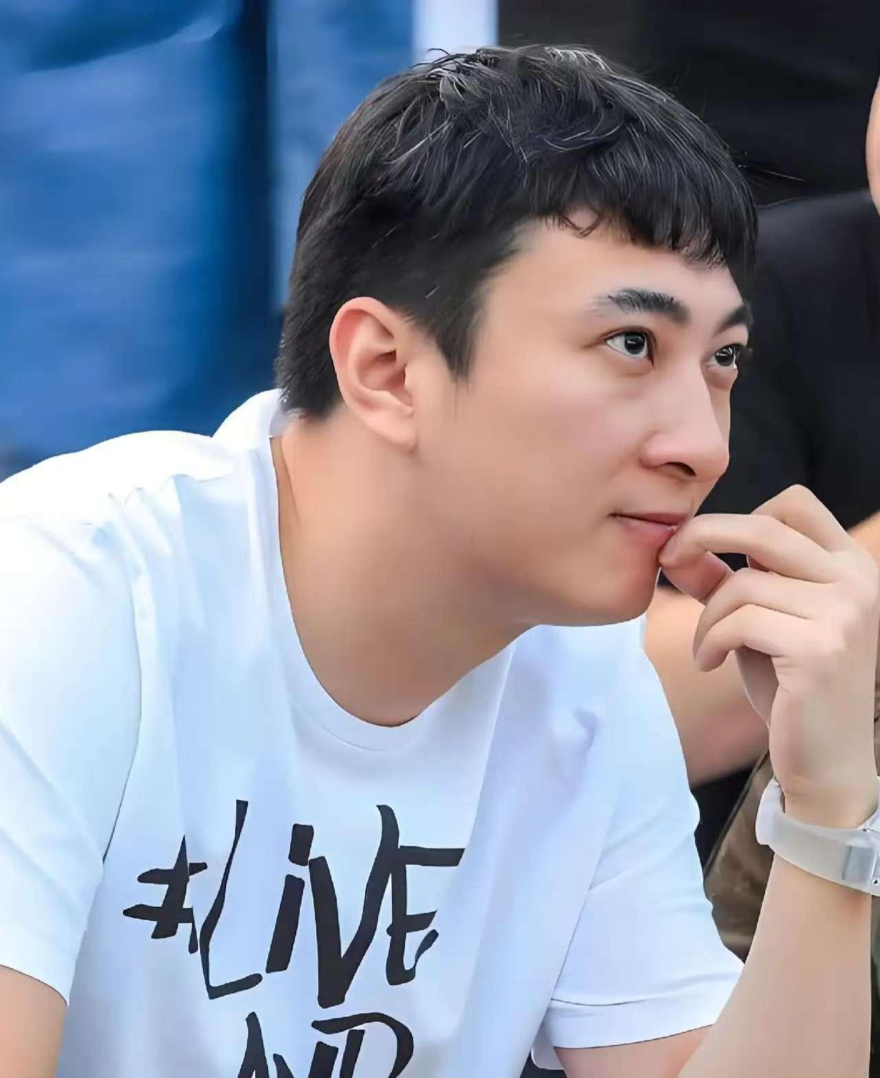 王思聪
现在才发现原来你都是这么玩的！
有钱人的世界就是好，效率就是这么高，直接