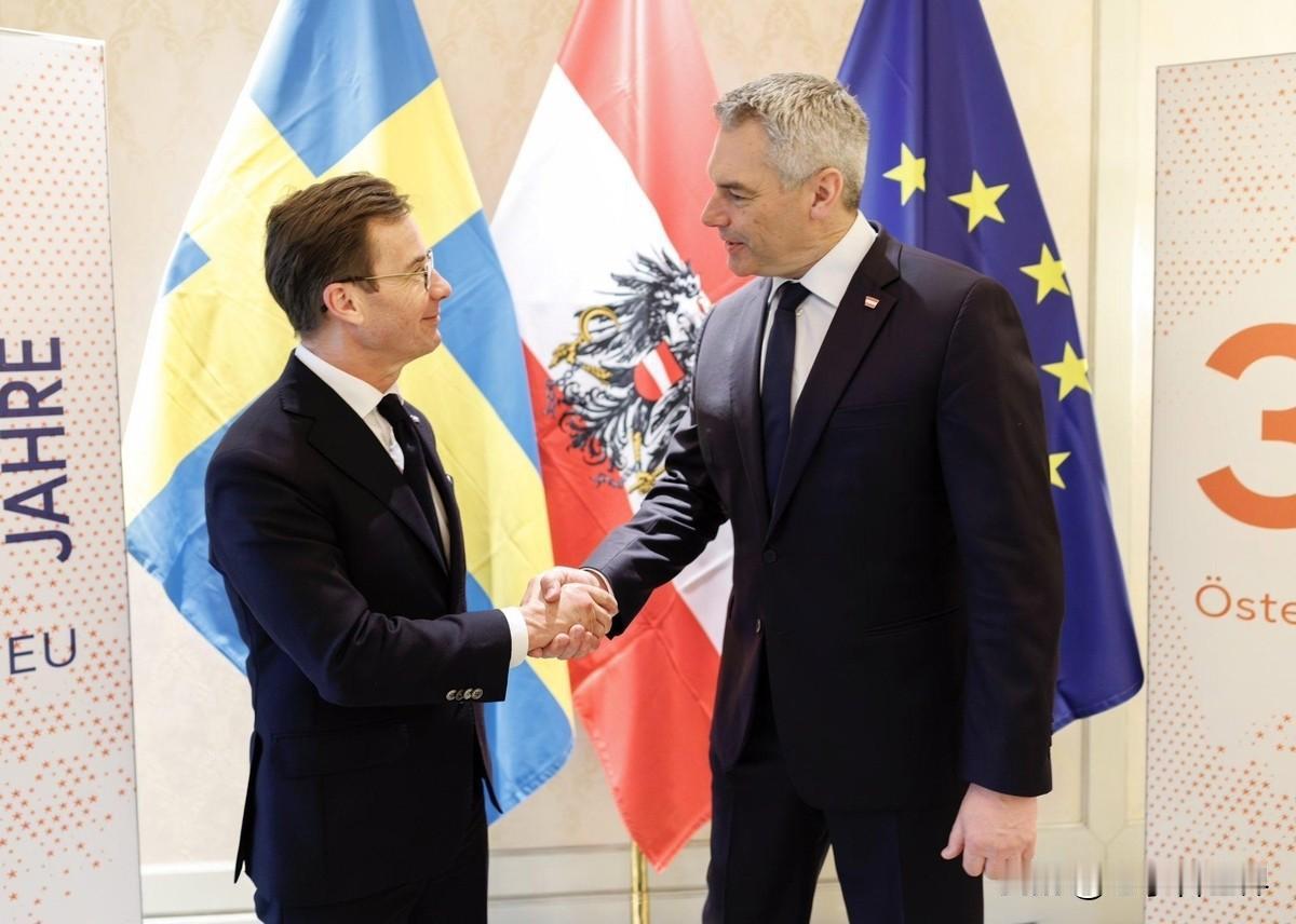 【最新消息：瑞典将向乌克兰提供20亿，以填补后者的预算资金缺口】
斯德哥尔摩时间