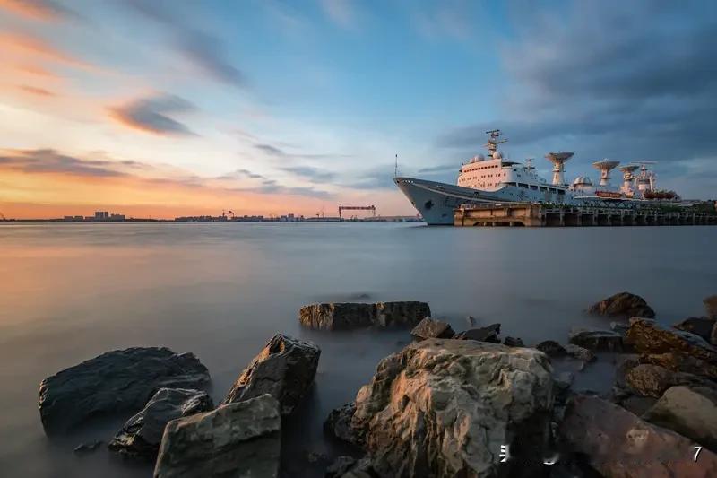 中国船舶，下周可能要扬帆起航啦[耶][耶][耶]
近期国际局势较为紧张，大盘指数