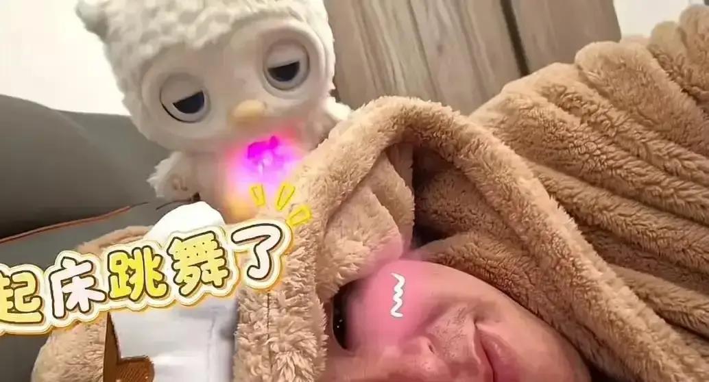 孕晚期第36天，我胖20斤
 
德云社阎鹤祥最近被拍到拎菜篮，肚子比媳妇还大。网