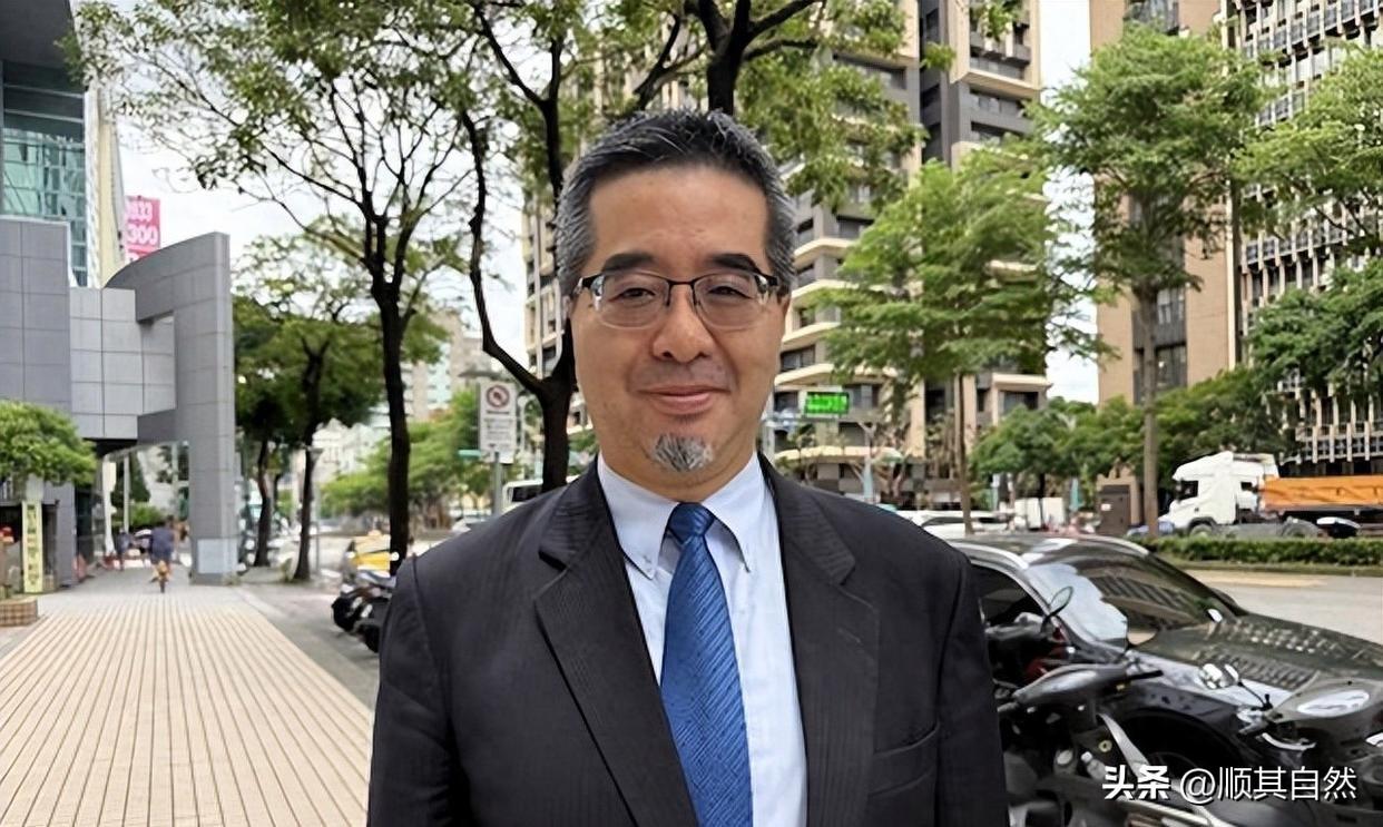 国民党党主席郑丽文今年春天带队访陆及萧旭岑多次到大陆对两岸关系表述，对比她们回台