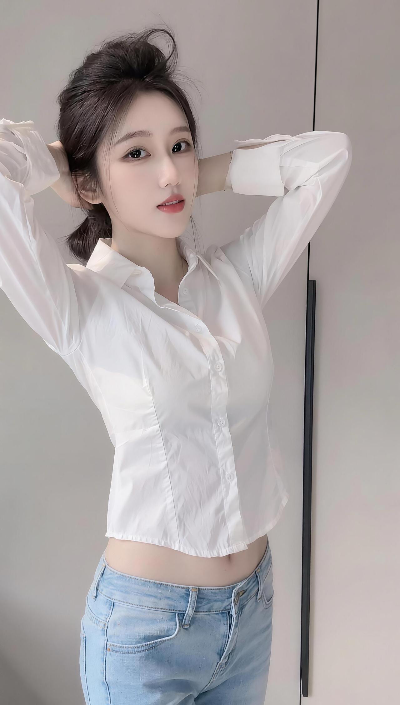 发个自拍📸
说不定就有人𝙇𝙞𝙠𝙚呢
缘分这种东西不准的🙈