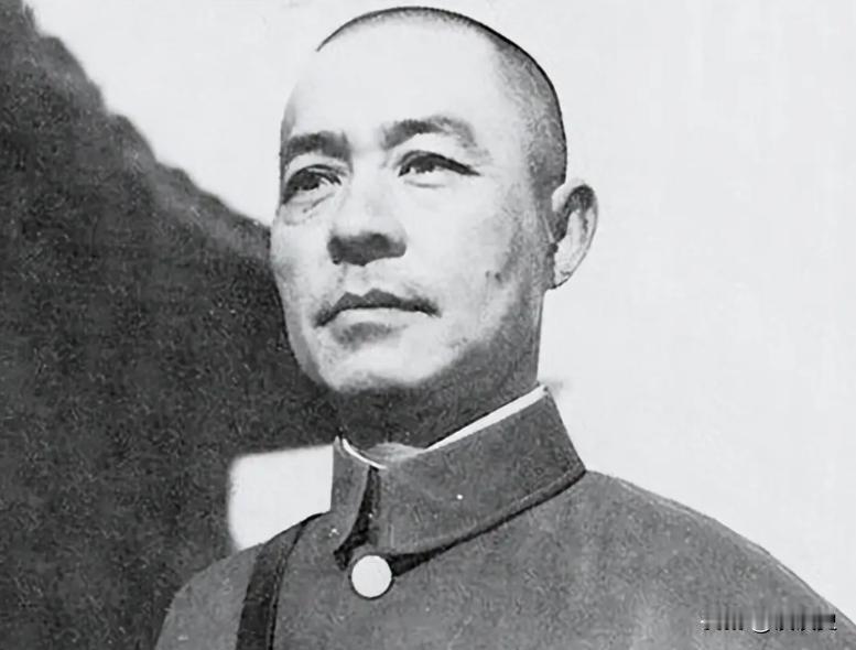 1940年，张自忠战死后，副官马孝堂被连砍九刀，脑壳都被劈开，竟没死，拼着最后一