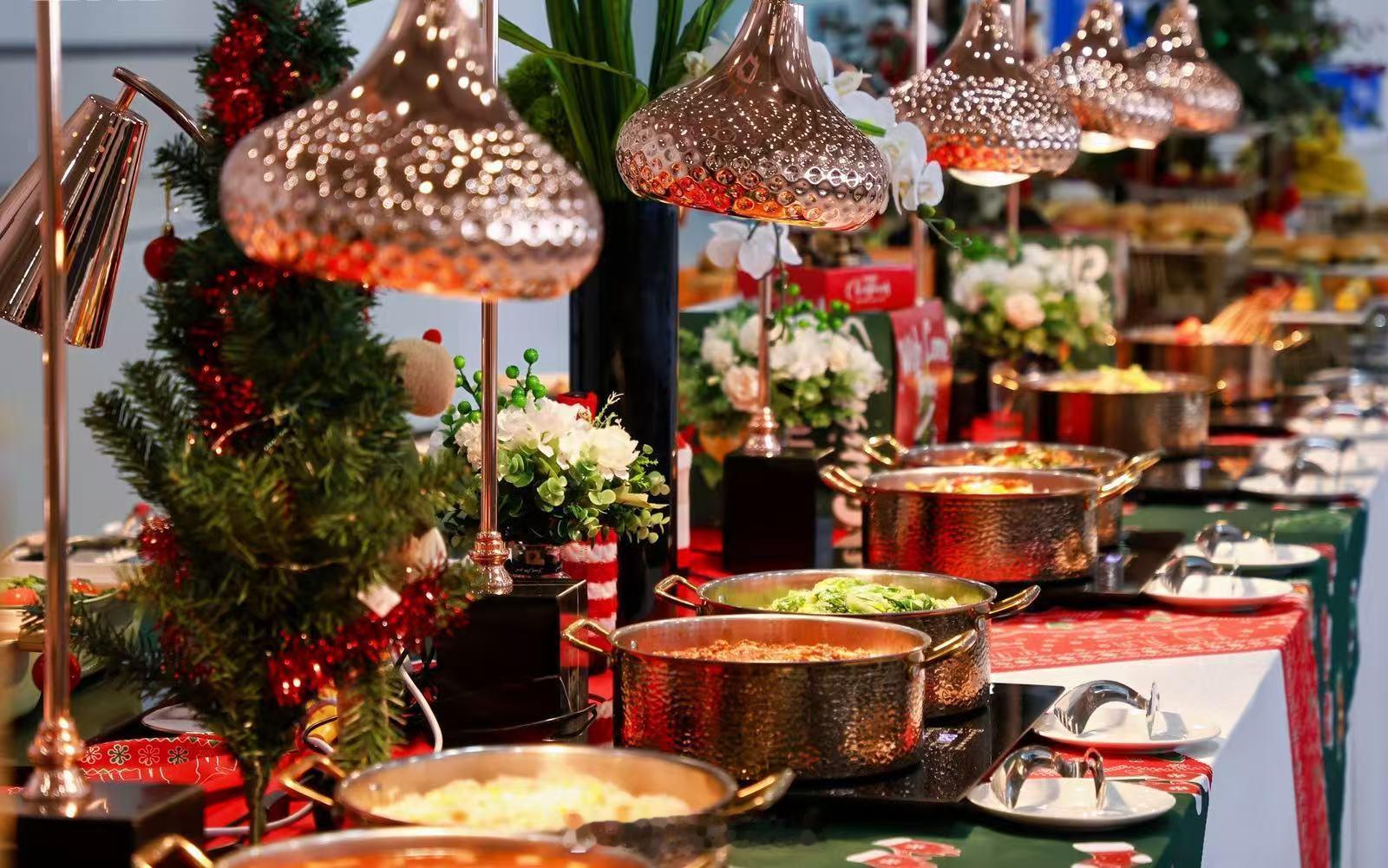 圣诞节➕公司年会，能碰撞出什么样的火花呢！用满满的仪式感来安抚一下辛苦一年的身体