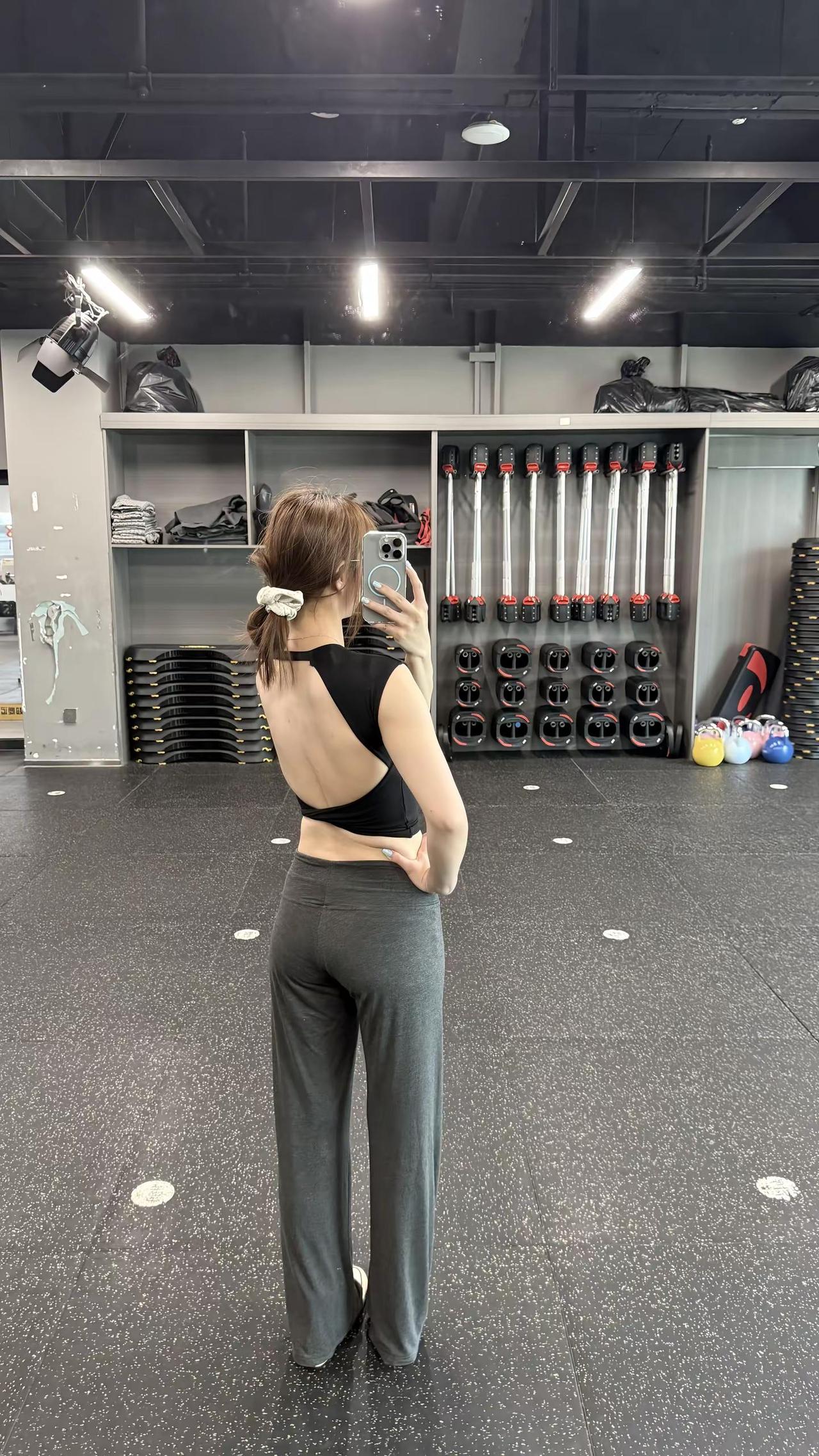 3️⃣0️⃣套夏季穿搭！美丽实用！健身穿搭健身ootd