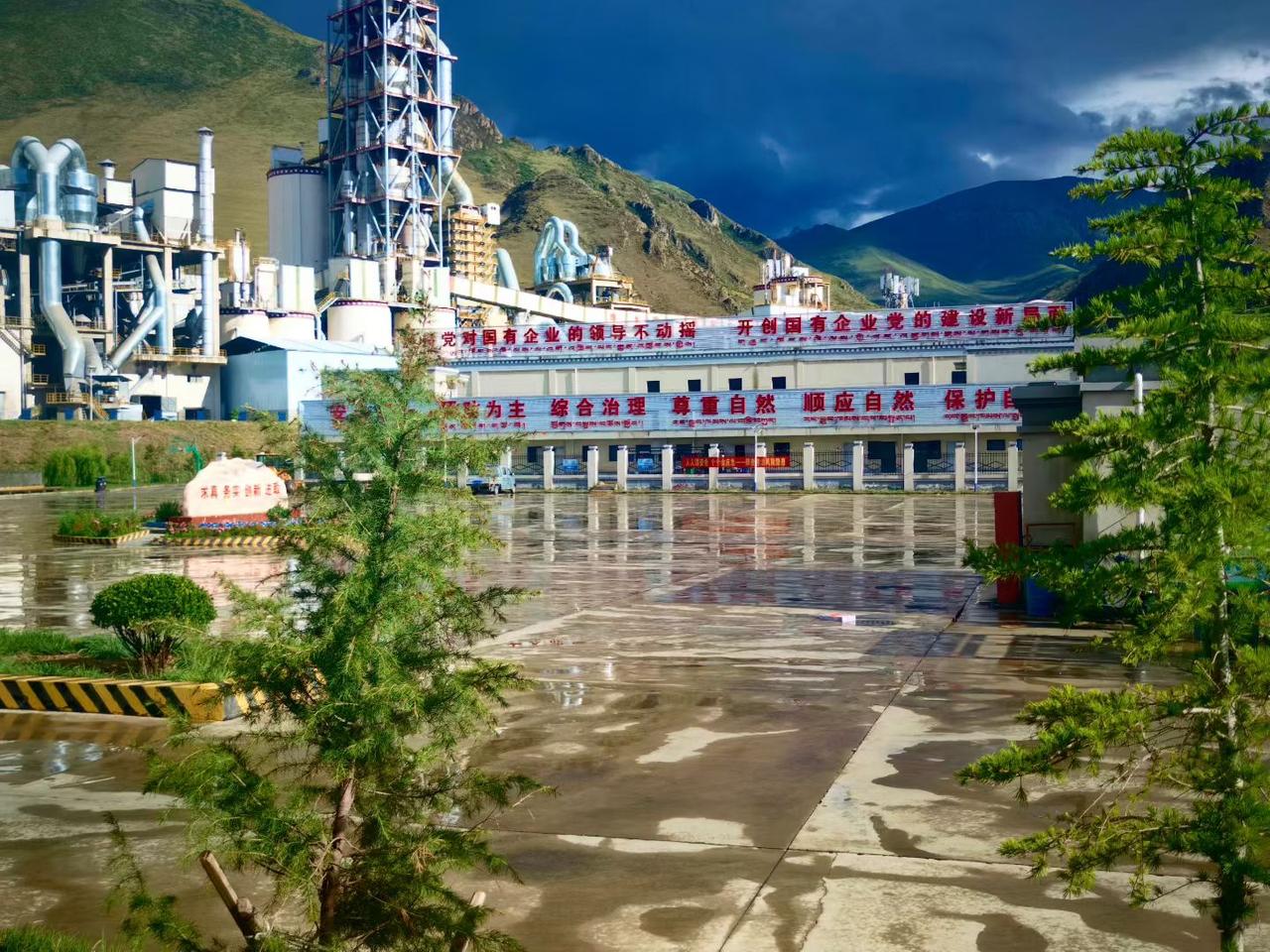 沙里淘金：友阿股份
 重组潜力较强，核心是收购功率半导体尚阳通，打造零售+芯片双