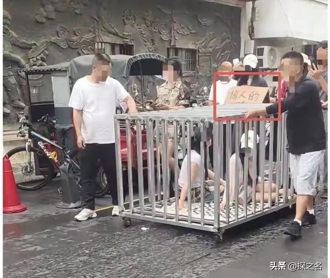 真相比"浸猪笼"三个字更荒唐——今天（6月26日），湖南汨罗警方直接通报：摆拍。