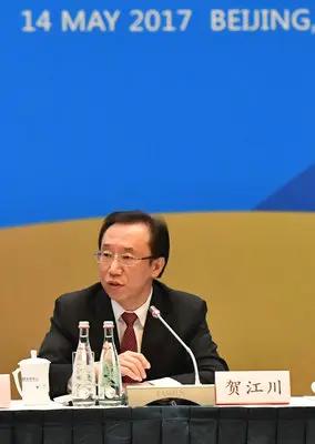 北京惊雷炸响！千亿国企大佬退休一年就“翻车”
 
北京最近的雷，简直像在金融街放