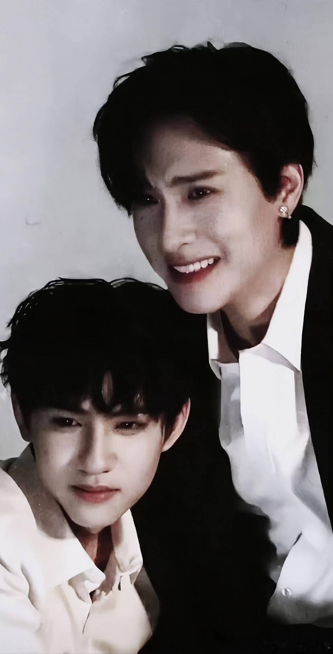 🩷💚 装天生一对很难，幸好展丞本就天生一对 ˃ 𖥦 ˂ 