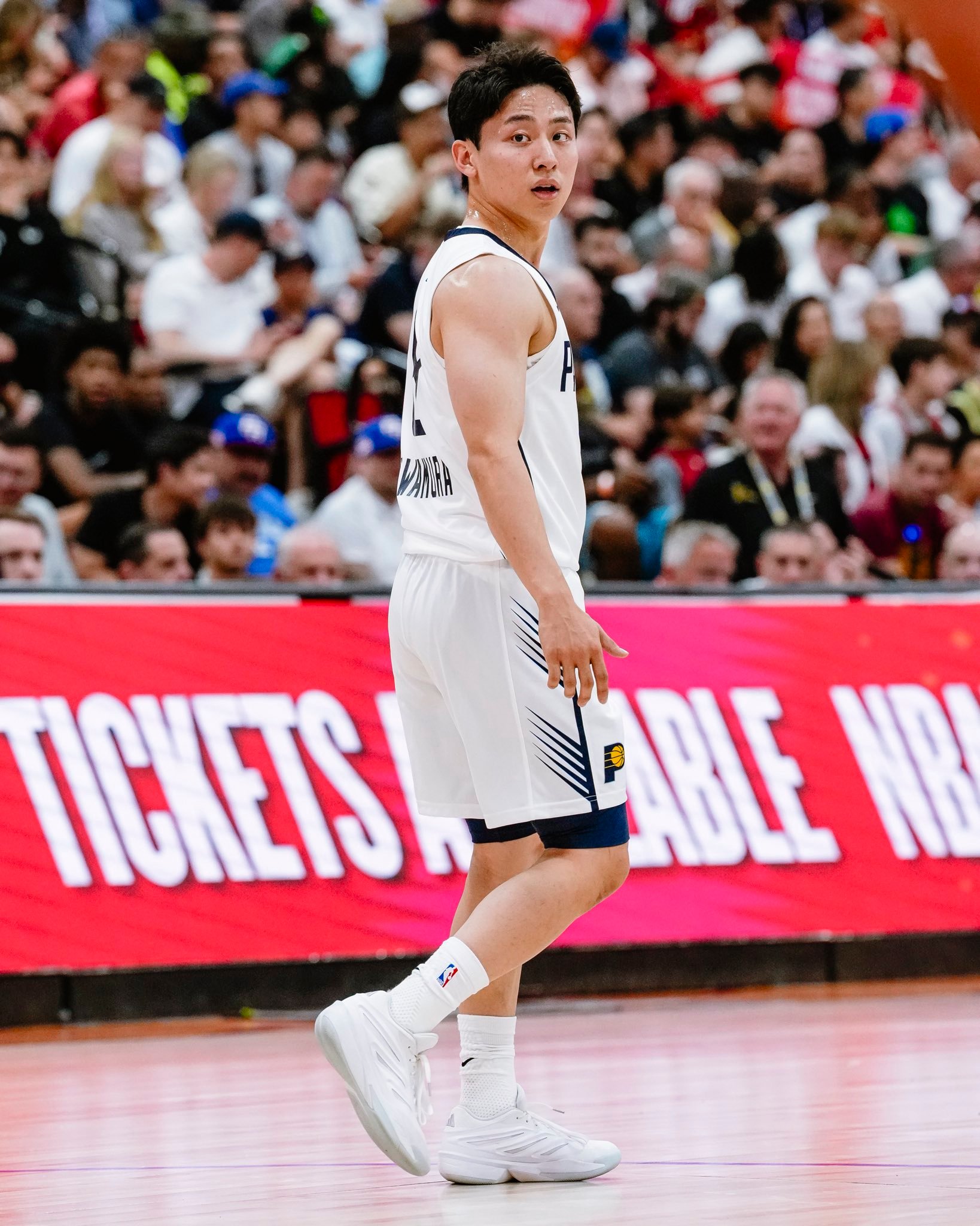 河村勇辉签约快船达成Exhibit 10合同快船在集邮nba