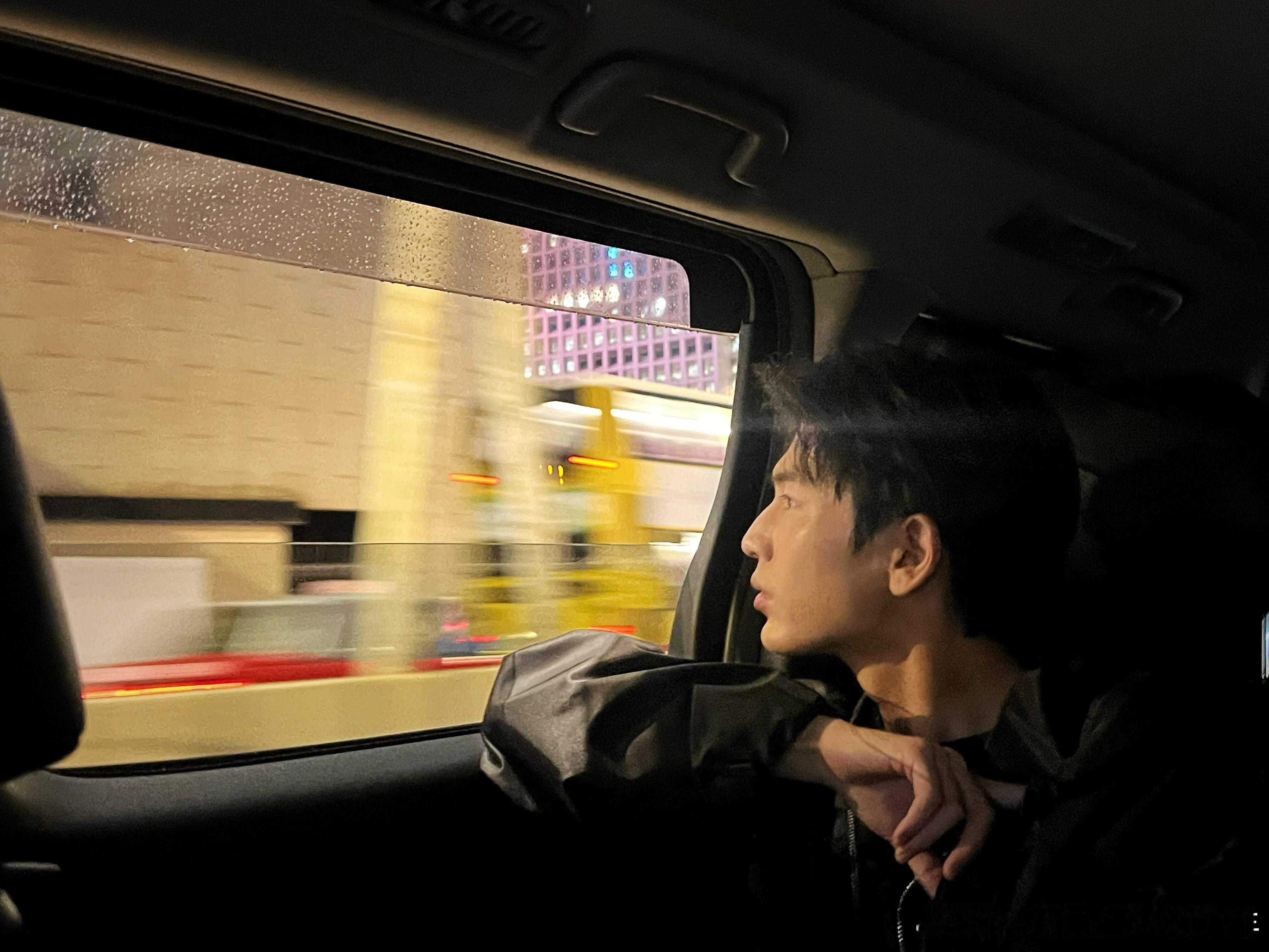香港蒋峤西，糙汉张凌赫，快到碗里来[流鼻血][流鼻血][流鼻血] ​​​