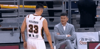 曾繁日虽然离开了广东队，但受杜锋的影响是贯彻整个职业生涯的！

昨晚曾繁日的发挥