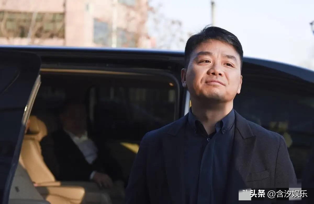 当年，刘强东给母校捐了1000万，指定资助贫困大学生，可两年后这笔钱却原封不动，