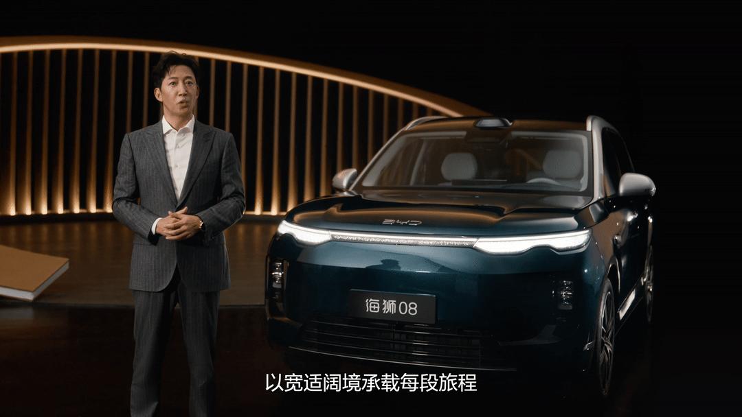你喜欢比亚迪吗？听我一句劝，比亚迪汽车这么买就对了：
1、要时尚，就买比亚迪海豹