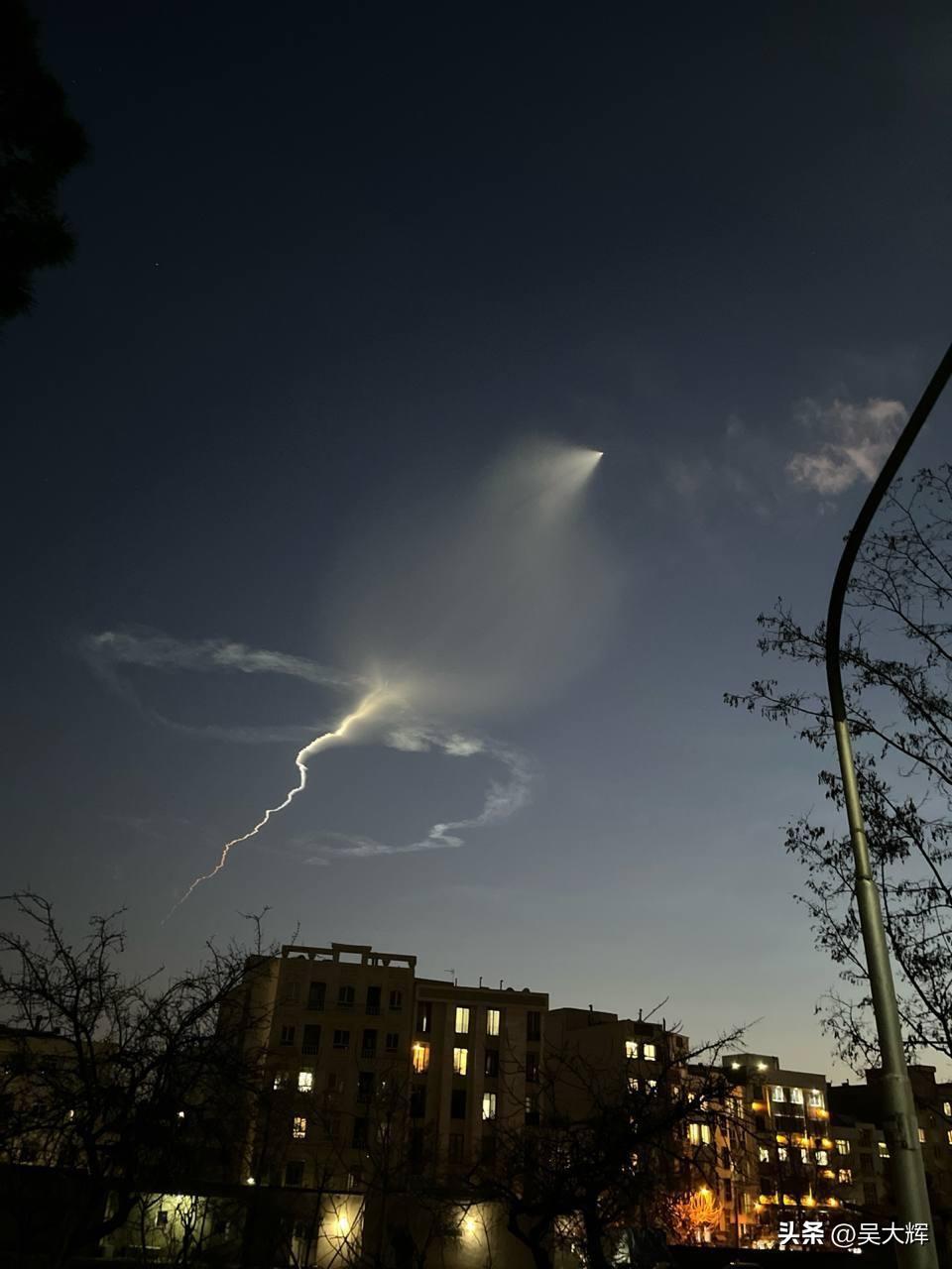 阿联酋国防部称，阿联酋防空部队摧毁了从伊朗境内发射的约140枚导弹和200多架无