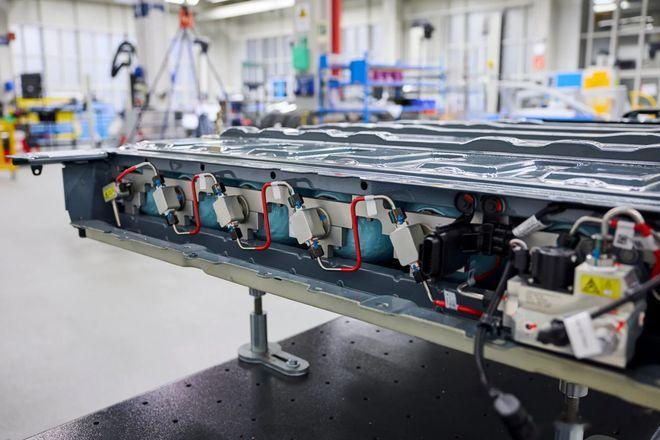 【每人Auto快讯 | 宝马iX5 Hydrogen氢能车型信息公布】4月9日，