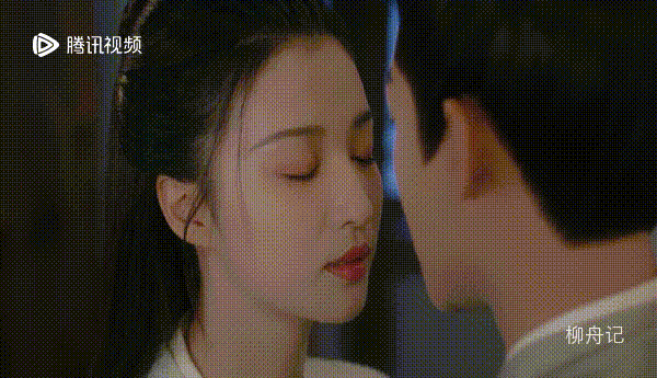 崔行舟是个正派青年。
为了社稷安危，做了匪女柳氏柳眠棠（王楚然饰演）的“假夫君”