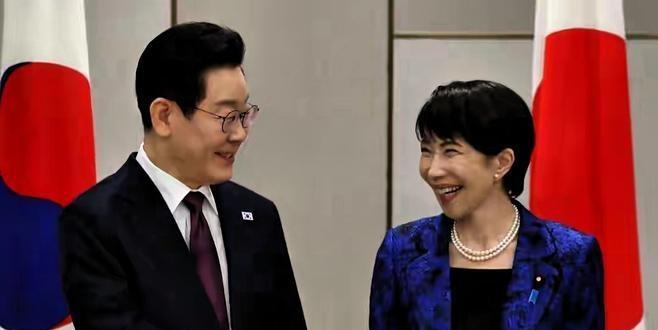 《偷帮日本“续命”彻底翻车！韩国自作聪明中转钨粉，被中方一招精准锁死！  钨，圈