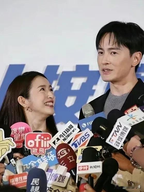 就是这张图，这个角度，这个眼神，让我突然觉得林依晨就是袁湘琴，郑元畅还是江直树，