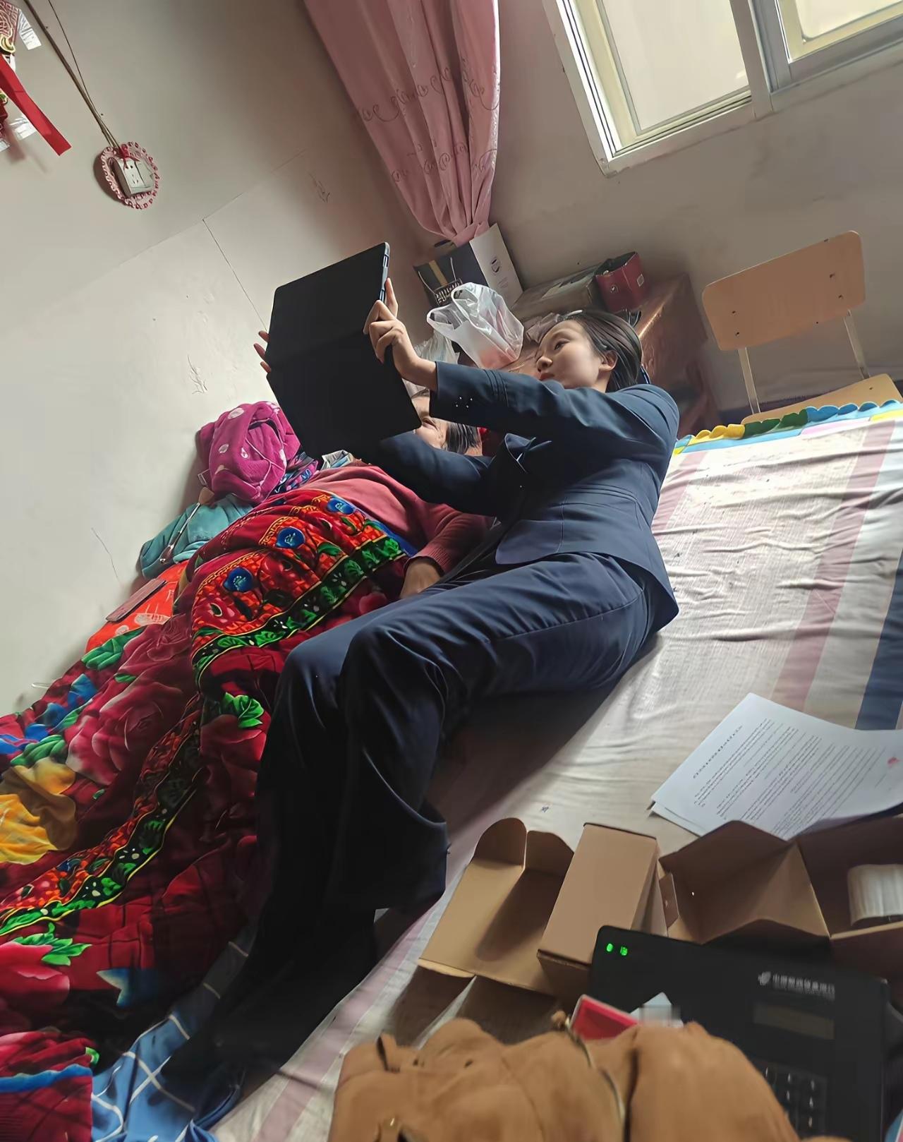 这是啥业务，还可以这么上门服务，该不会是保险业务吧