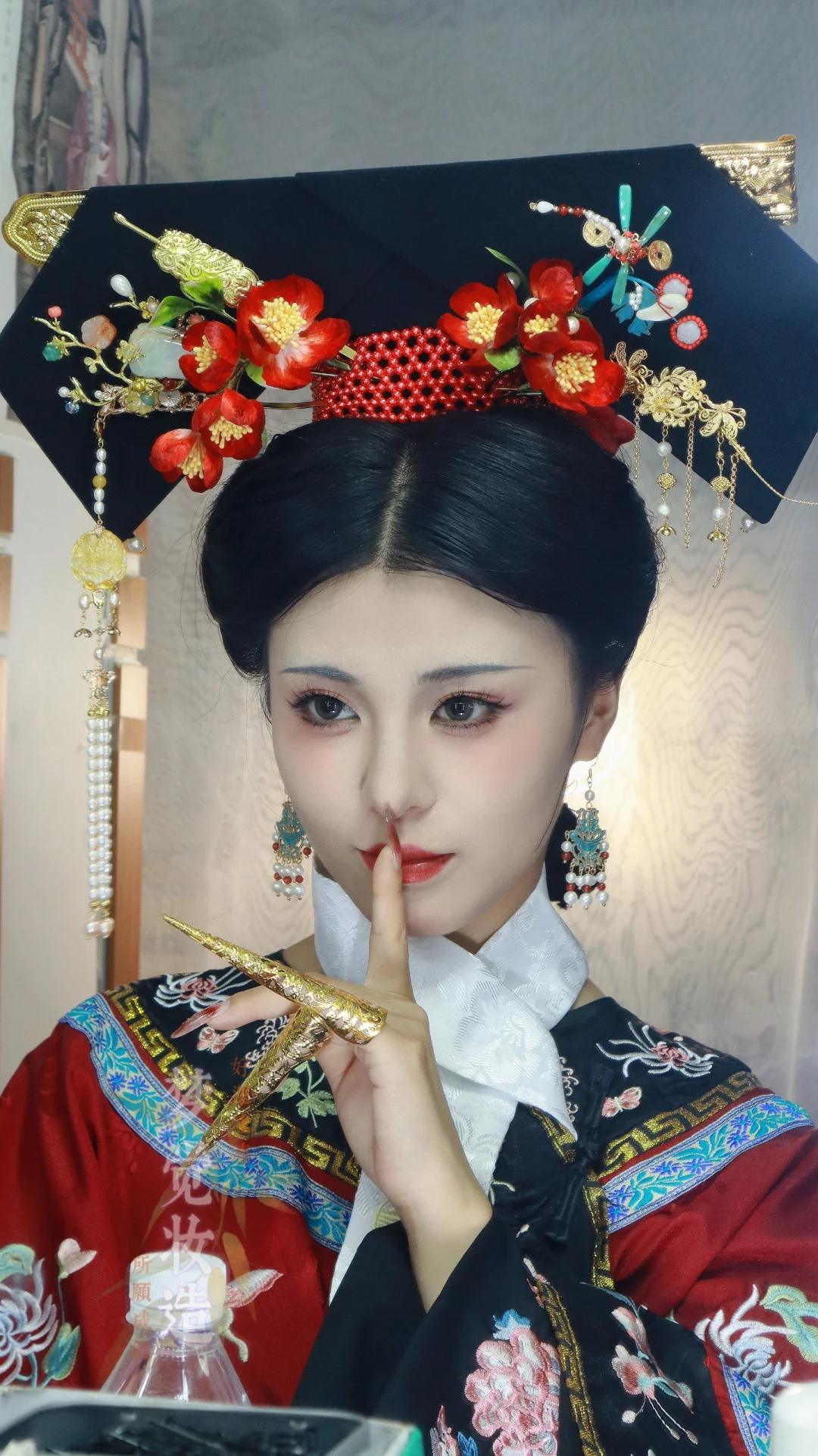 即使摆烂，也要活得体面｜旗头妆造
