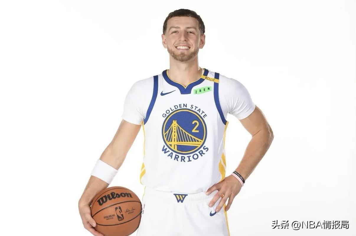 NBA情报局10月11日讯
 
2000万年薪不贵，但波杰姆斯基根本不值得一份5
