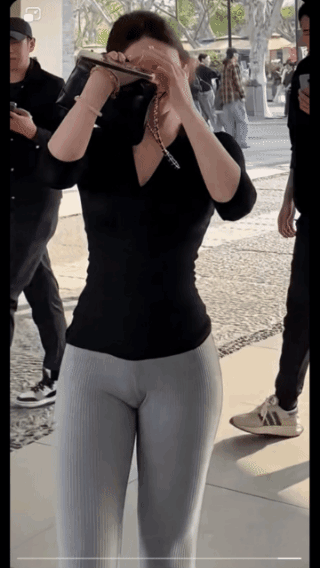 美女不好意思了！