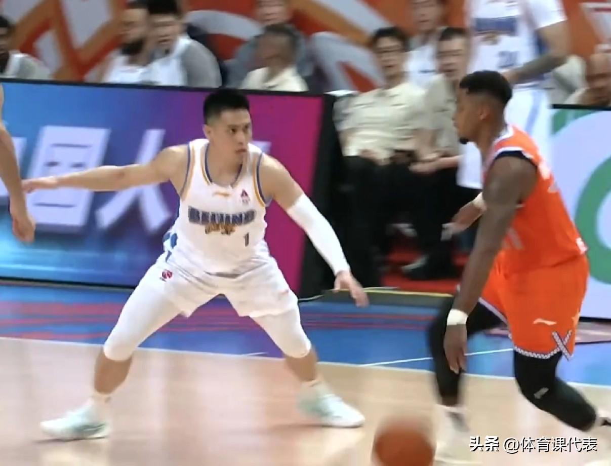 皮特森38分，邹阳25+10，福建男篮主场逆转战胜北京！北京时间2026年3月1