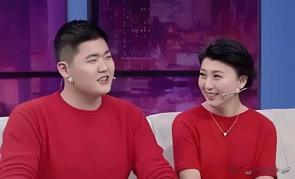 闫学晶的这次事件，
最大的受害者，
不是闫学晶，也不是他的儿子，而是广大的普通老